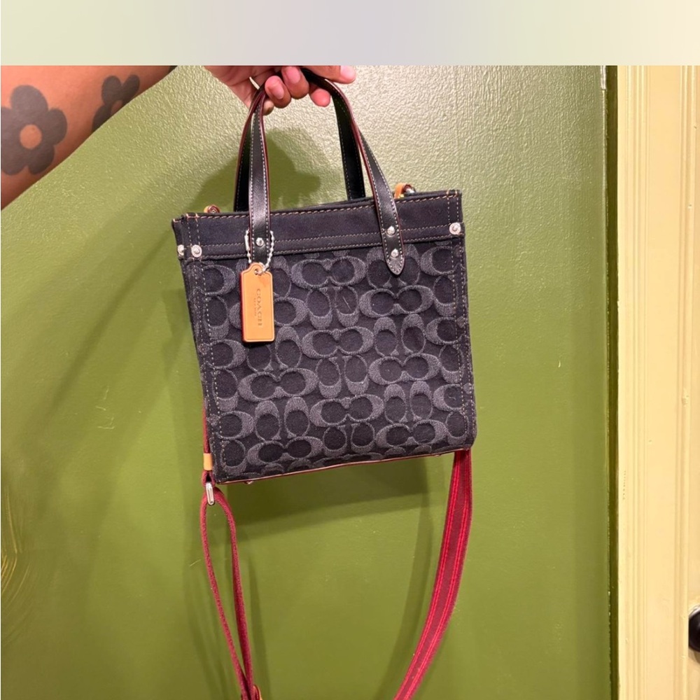 Coach Field Tote 22 Bag